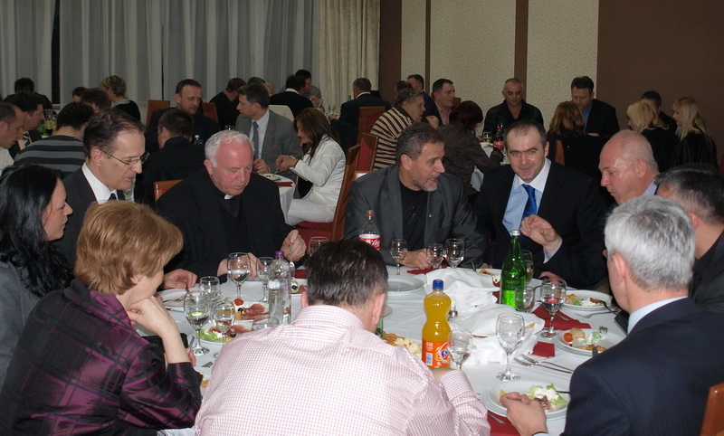 Milan Bandic, Ivo Covic, Darinko Kosor, Zoran Komar, Miodrag Demo, Tatjana Hiljevac, Martina Anic Antic, Aleksa Bjelis, Monsinjor Juraj Jezerinac, Mirko Ljubicic