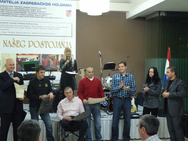 P1010375